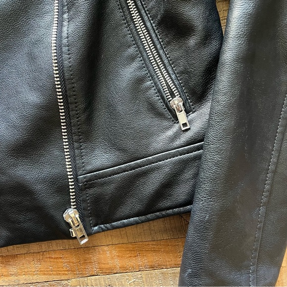 Leather moto jacket - Picture 3 of 5